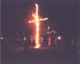 By 1915 the Ku Klux Klan had reorganised and focused its attention upon the threat to ‘true or one hundred per cent Americanism’. (Richard Bondira, Indiana Historical Research Foundation)