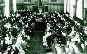 The first session of the Northern Ireland parliament, 7 June 1921, in the council chamber of Belfast City Hall—once partition had been imposed and the unionists had been ‘saved’, Lloyd Georges government chose to negotiate. (George Morrison)