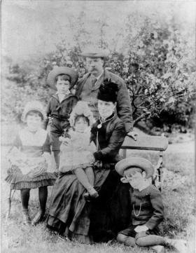 James and his second wife, Margaret, with their children (from left to right) Margaret, Willie, Mary Brigid and Patrick. (Pearse Museum)
