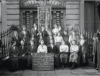 Members of the Irish Women’s Workers’ Union on the steps of Liberty Hall, c. 1914. (NLI)
