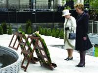 Commemoration and conciliation during the royal visit 1