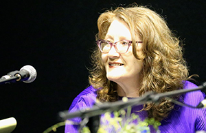 Above: ‘Whose diaspora is it anyway?’—Mary Hickman speaking at the History Ireland Hedge School at the annual Transatlantic Connections conference in Bundoran, Co. Donegal, on 16 January 2016. (Brian Drummond)